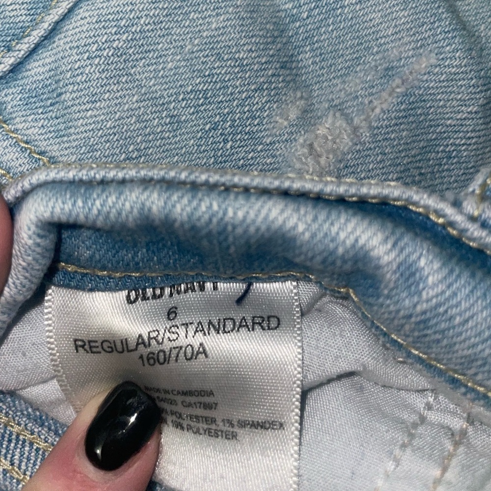 Size 6 Old Navy denim shorts